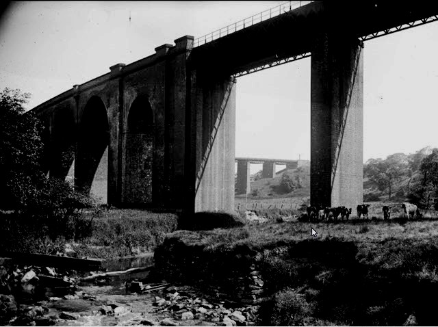 The Boars Head-Haigh Viaduct (The Dominoes)